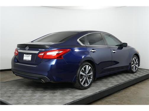 2016 Nissan Altima 3.5 SR