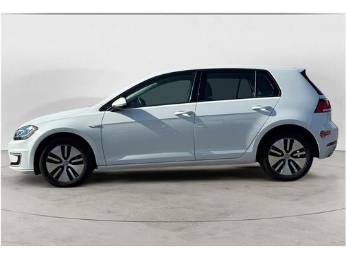 2017 Volkswagen e-Golf SEL Premium