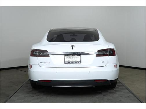 2014 Tesla Model S 85