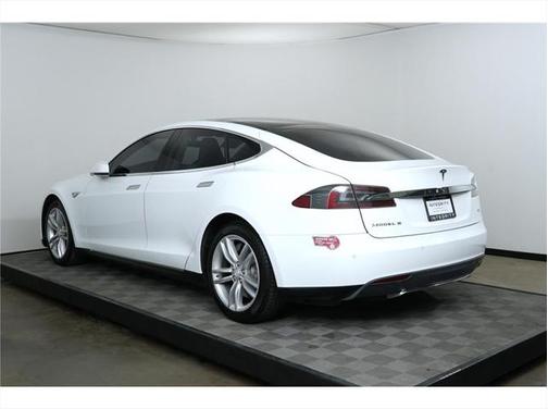 2014 Tesla Model S 85