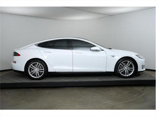 2014 Tesla Model S 85