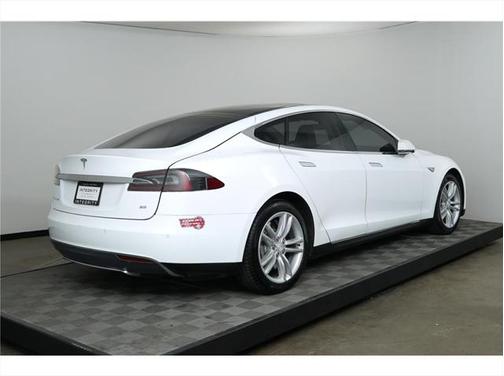 2014 Tesla Model S 85