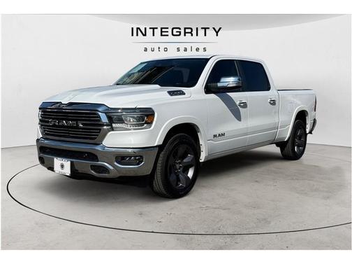 Bright White Clearcoat 2022 RAM 1500 Laramie