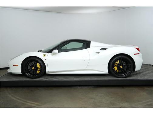 2019 Ferrari 488 Spider Base