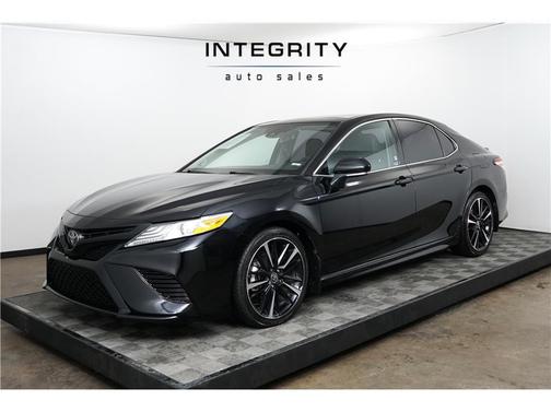 2020 Toyota Camry XSE