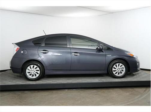 2014 Toyota Prius Plug-in Advanced