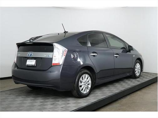 2014 Toyota Prius Plug-in Advanced