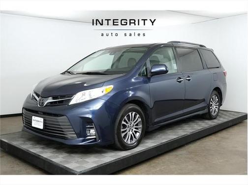 2018 Toyota Sienna XLE Premium