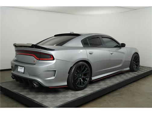 2016 Dodge Charger R/T Scat Pack