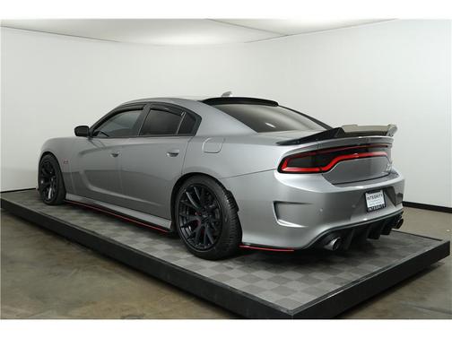 2016 Dodge Charger R/T Scat Pack