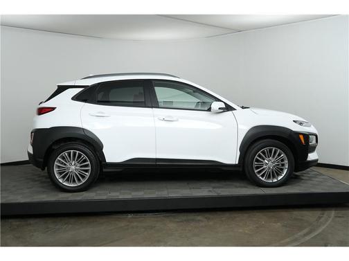 2021 Hyundai KONA SEL Plus
