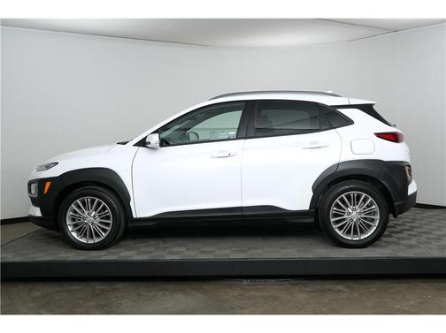 2021 Hyundai KONA SEL Plus