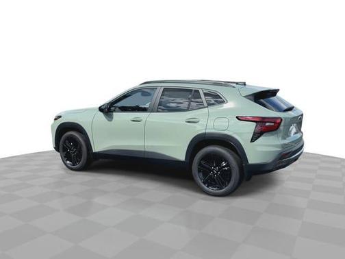 Cacti Green 2026 Chevrolet Trax FWD ACTIV