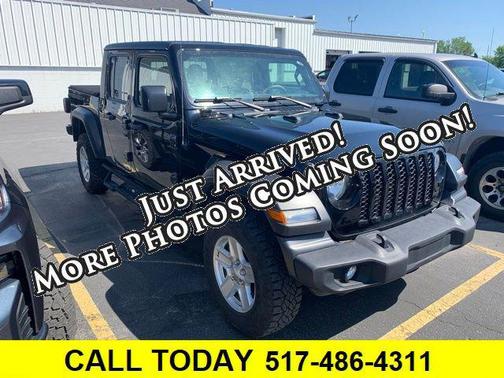 Black Clearcoat 2020 Jeep Gladiator Sport S