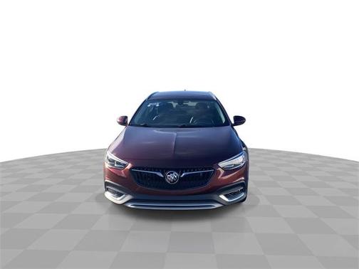 2019 Buick Regal TourX AWD Essence