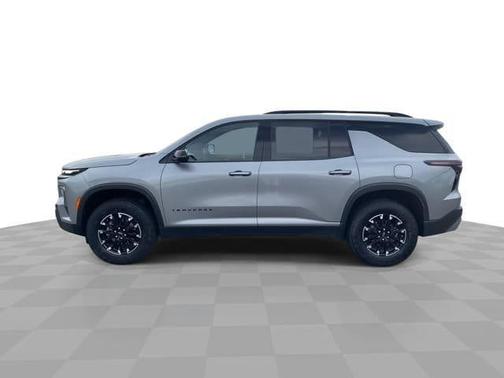 Sterling Grey Metallic 2025 Chevrolet Traverse Z71