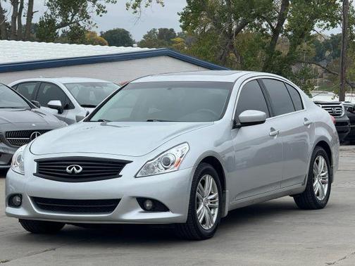 2013 INFINITI G37x Base