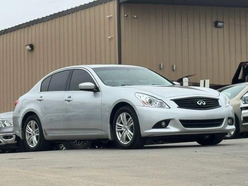 2013 INFINITI G37x Base