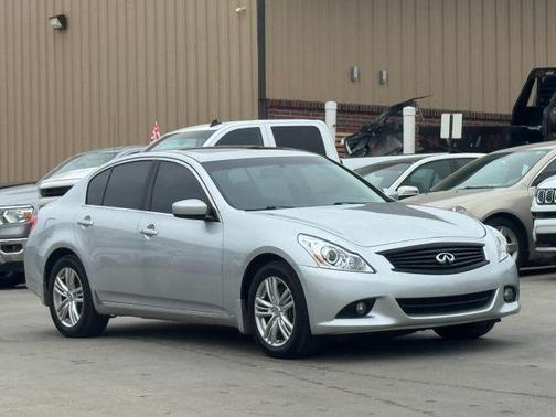 2013 INFINITI G37x Base