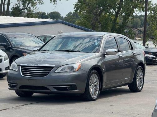 2011 Chrysler 200 Limited