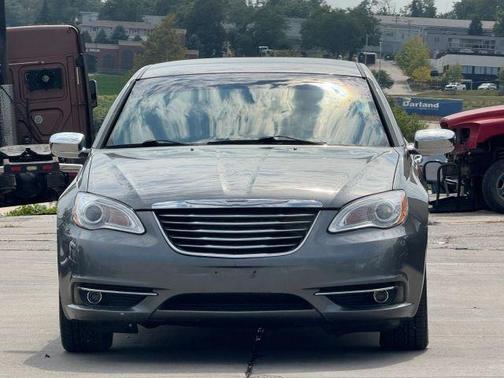 2011 Chrysler 200 Limited
