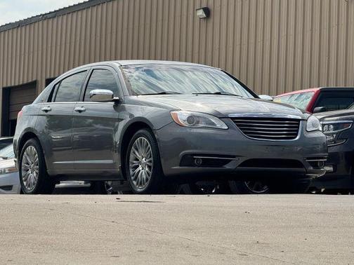 2011 Chrysler 200 Limited