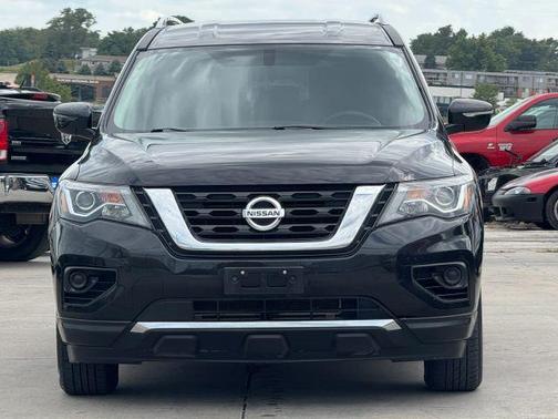 2018 Nissan Pathfinder S
