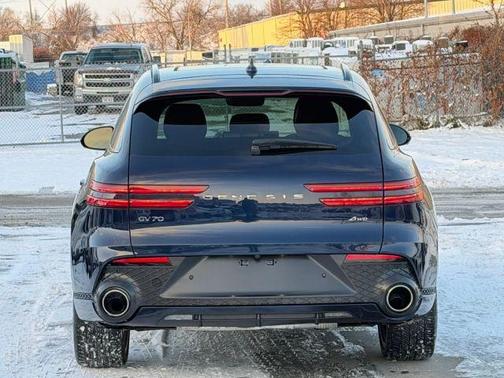 2023 Genesis GV70 2.5T