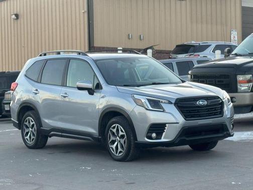 2022 Subaru Forester Premium