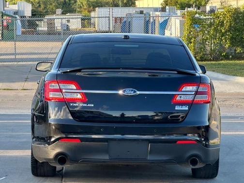2016 Ford Taurus SHO