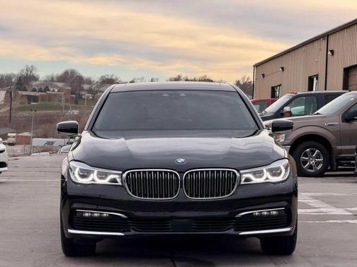 2018 BMW 750 i xDrive