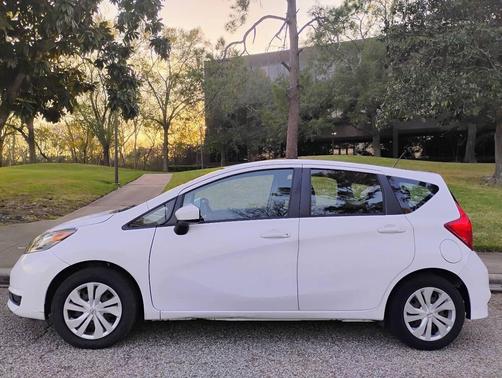 2017 Nissan Versa Note SV