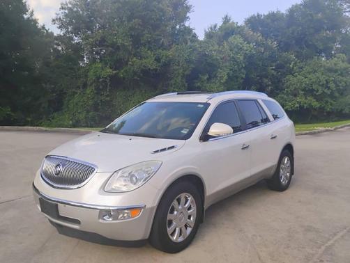 Beige 2011 Buick Enclave 1XL