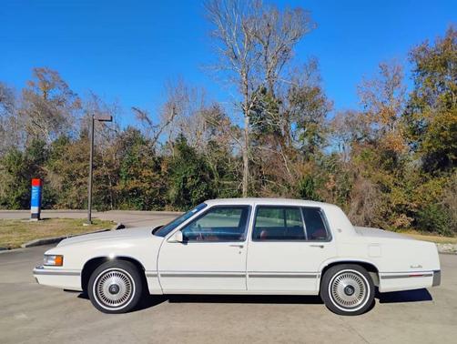 1992 Cadillac DeVille Base
