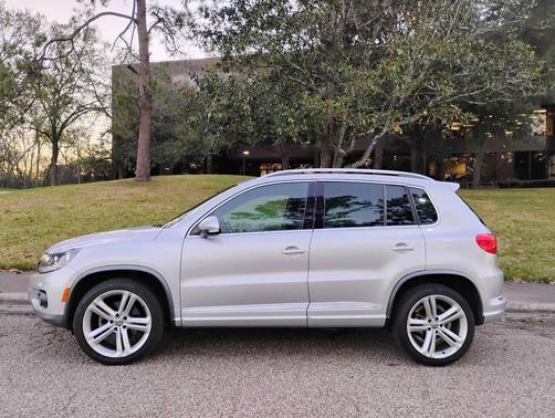 2016 Volkswagen Tiguan R-Line