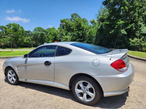 2005 Hyundai Tiburon GS