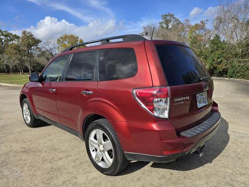 2010 Subaru Forester 2.5 X Premium