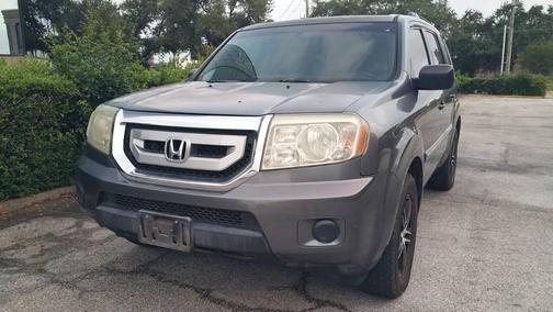 Polished Metal Metallic 2011 Honda Pilot LX