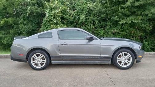 2010 Ford Mustang Base