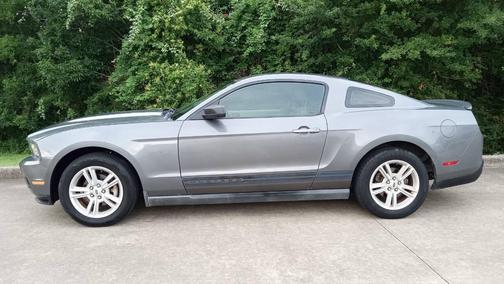 2010 Ford Mustang Base