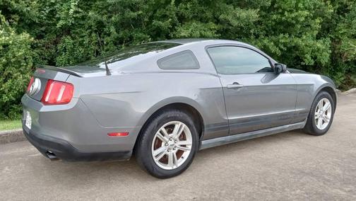 2010 Ford Mustang Base