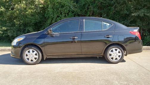 2017 Nissan Versa 1.6 S+