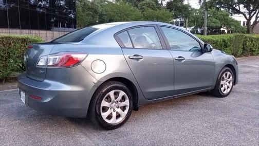 2013 Mazda Mazda3 i Sport