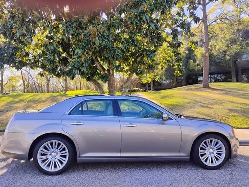 2014 Chrysler 300 S