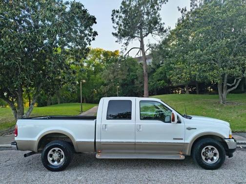 Oxford White Clearcoat 2003 Ford F-250 XL Crew Cab