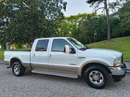 Oxford White Clearcoat 2003 Ford F-250 XL Crew Cab