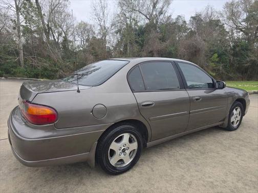 2002 Chevrolet Malibu Base