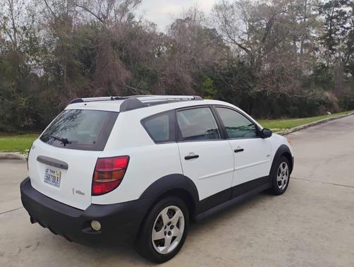 2004 Pontiac Vibe Base