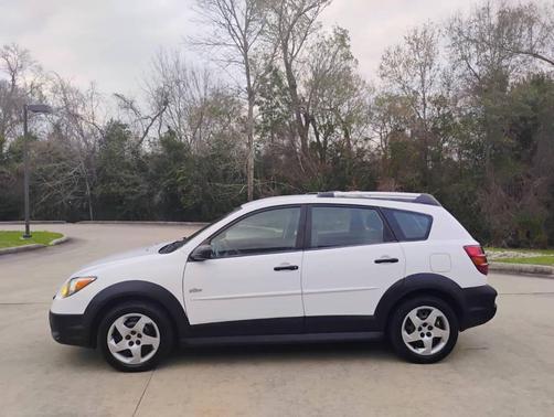2004 Pontiac Vibe Base