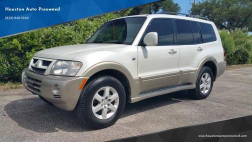White 2006 Mitsubishi Montero Limited